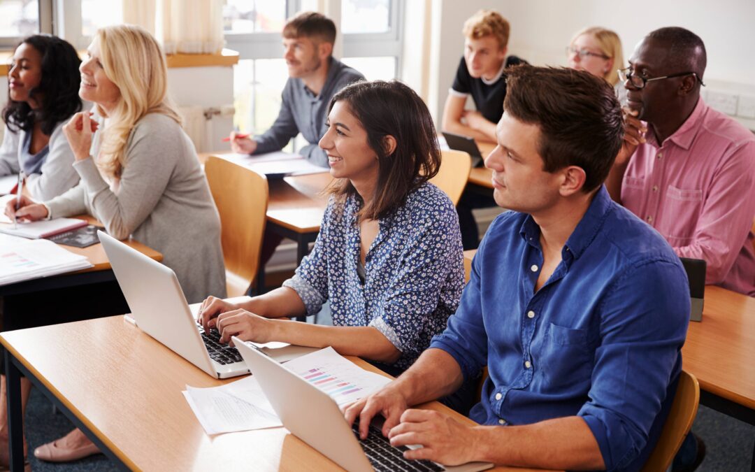 Financial Aid Tips for Adults Going Back to School